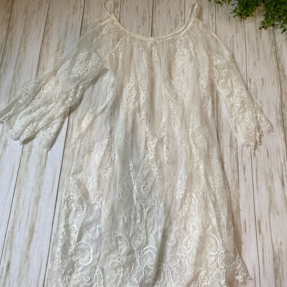 Other - 🦃White lace swim cover large cold shoulder